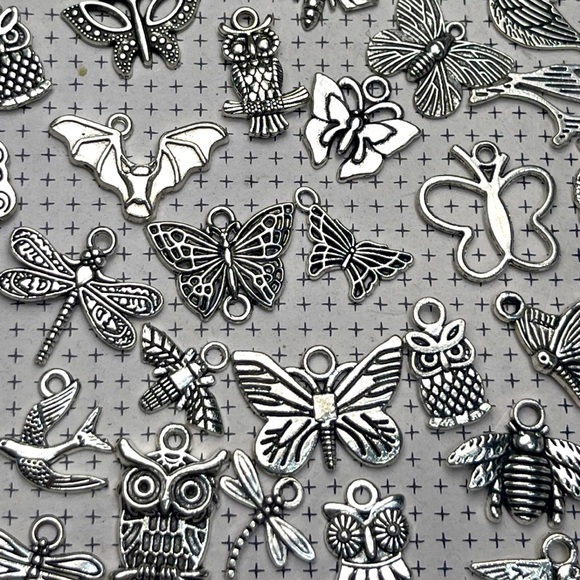 35 pc Flying Things Charms Pendants Bracelets & Jump Rings Bundle Jewelry Making - Picture 6 of 13